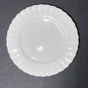 Set of 6 Royal Albert Val D'Or - Bone China - 6 1/4 Bread Dessert Plates - EUC!